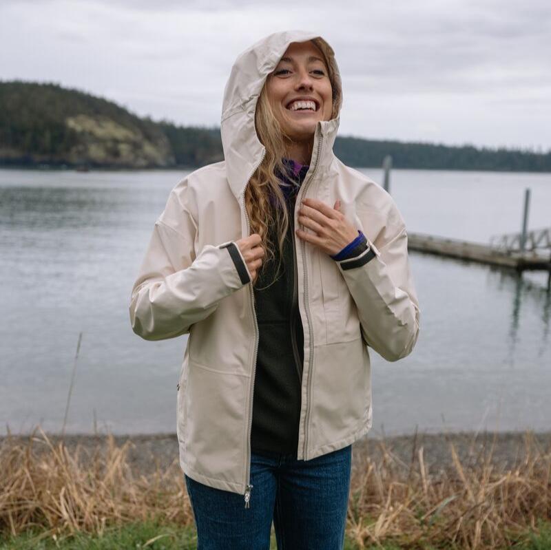 Cielo Rain Jacket - Women's - Cotopaxi Black - US 7881