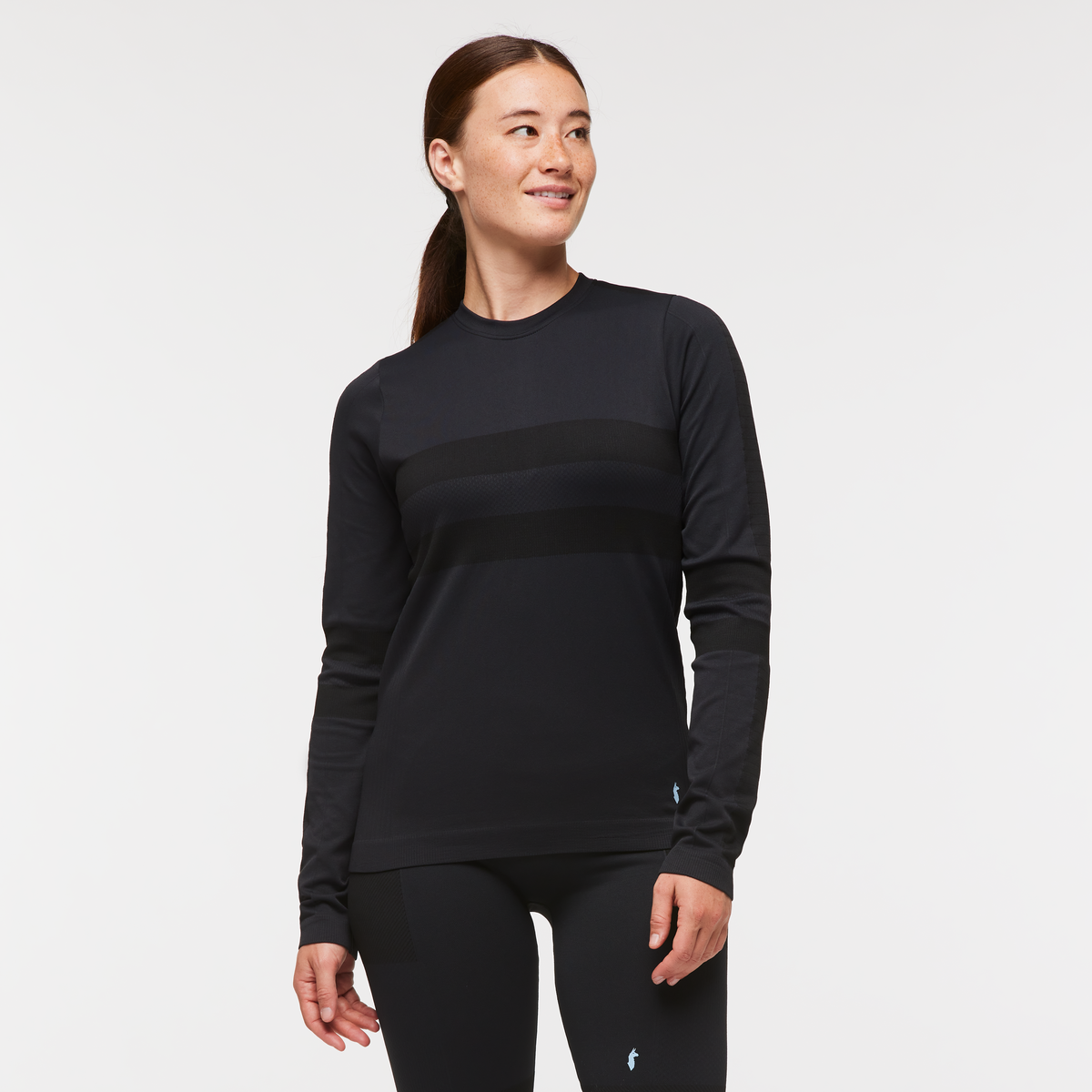 Debajo Seamless Baselayer Crew - Women's - Cotopaxi Black - US 7100