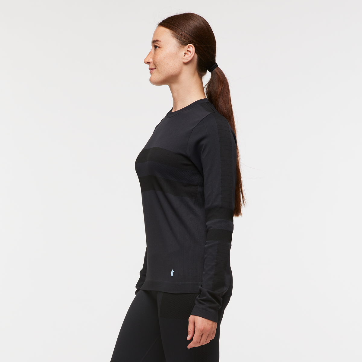 Debajo Seamless Baselayer Crew - Women's - Cotopaxi Black - US 7100