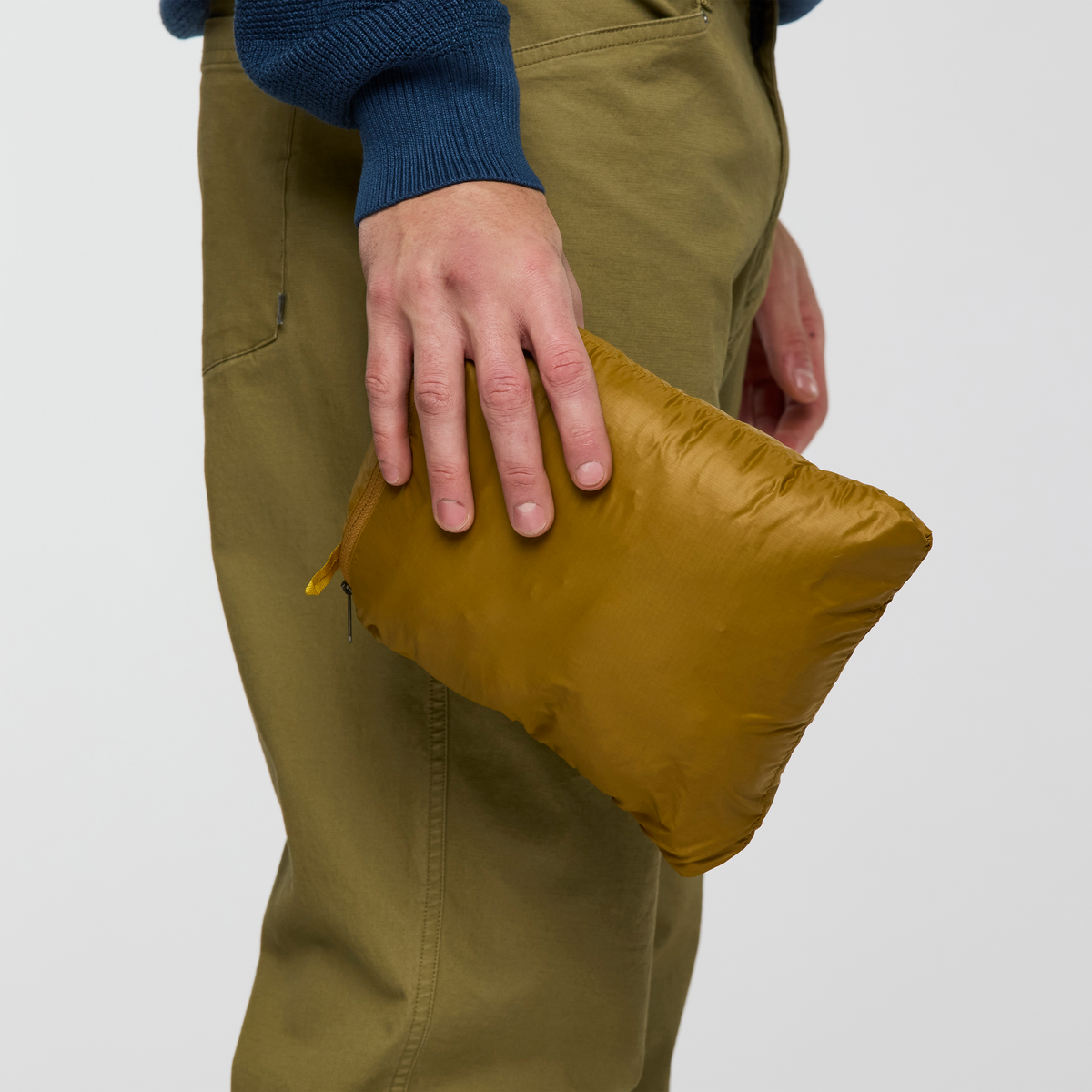 Fuego Down Vest - Men's - Bronze/Gold - US 4778