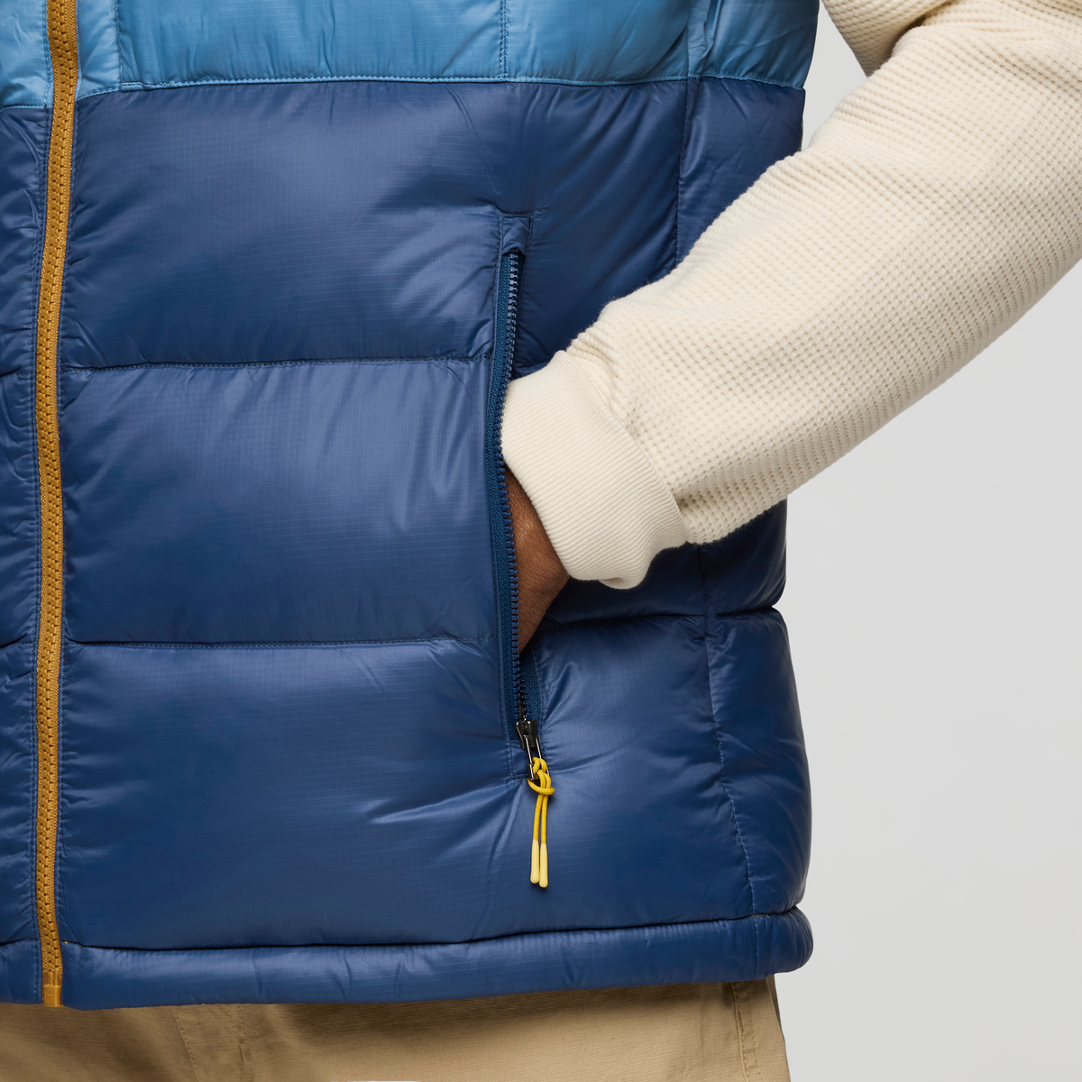 Fuego Max Down Vest - Men's - Bronze/Deep Sea - US 4630