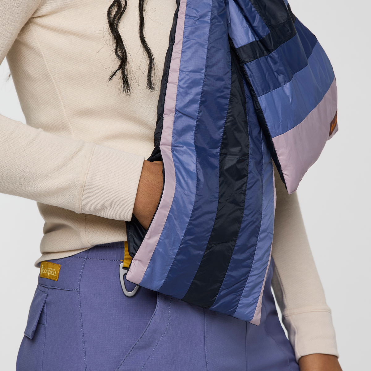 Fuego Down Scarf - Carbon Stripes - US 6057