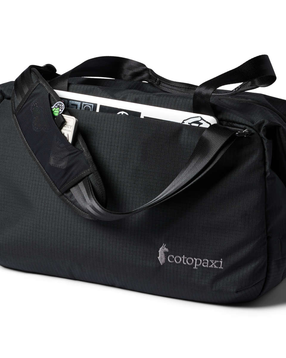 Viaje 35L Travel Duffel - Cotopaxi Black - US 2608