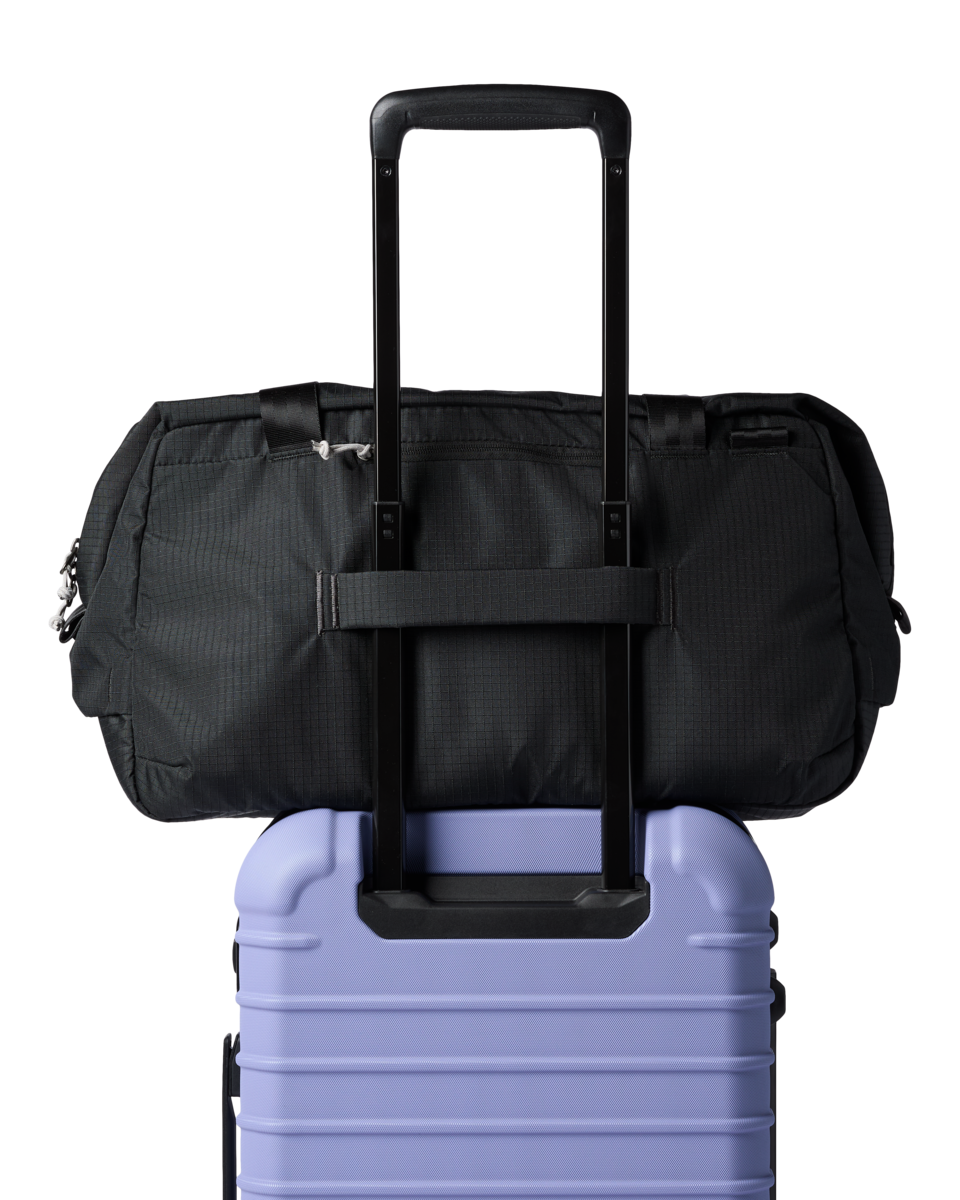 Viaje 35L Travel Duffel - Cotopaxi Black - US 2608