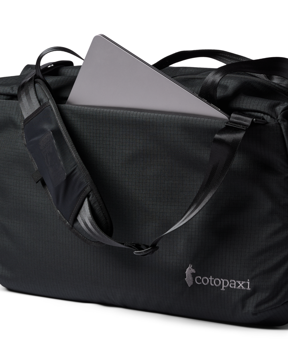 Viaje 45L Travel Duffel - Cotopaxi Black - US 6880