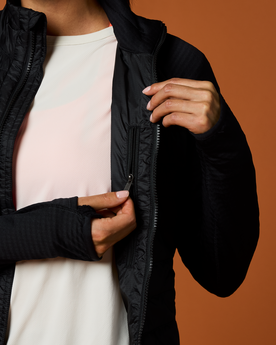 Capa Hybrid Insulated Jacket - Women's - Cotopaxi Black - US 7605