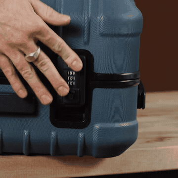 Coraza Suitcase - Medium Checked - Blue Spruce - US 3594