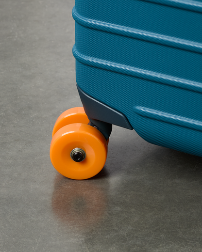 Coraza Suitcase - Medium Checked - Blue Spruce - US 3594
